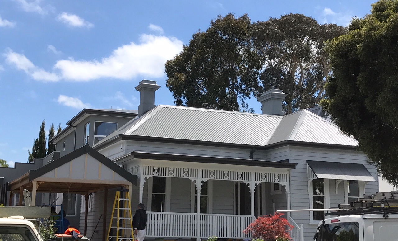 6 things you MUST ask during your metal roof replacement project